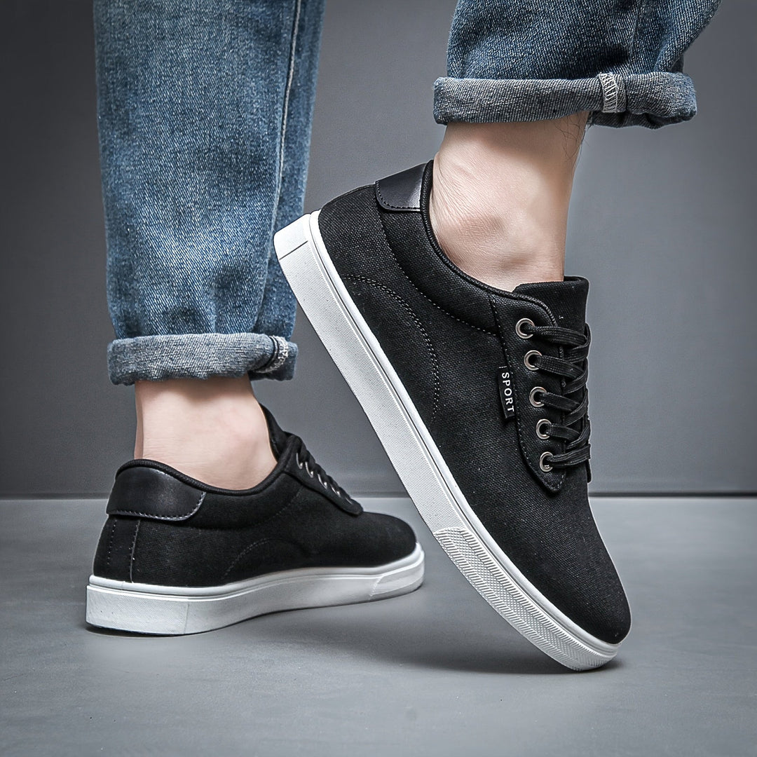 Sportliche Herrenschuhe: vielseitige Freizeitsneaker für Frühling, Sommer & lässigen Alltagslook.