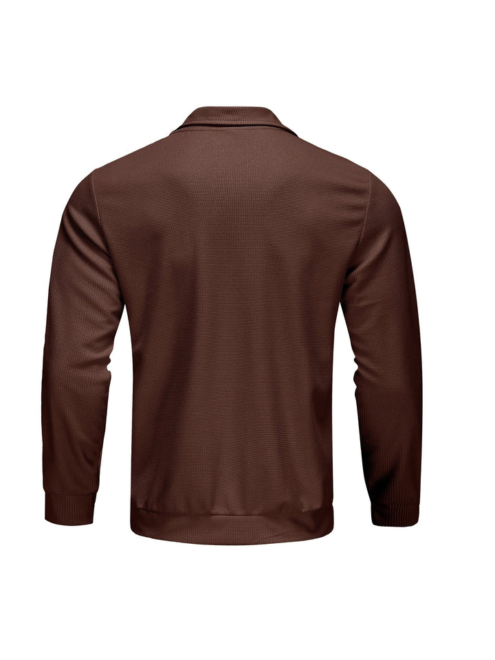 Rückansicht einer leichten Herrenjacke, minimalistisch, funktional und vielseitig kombinierbar.
