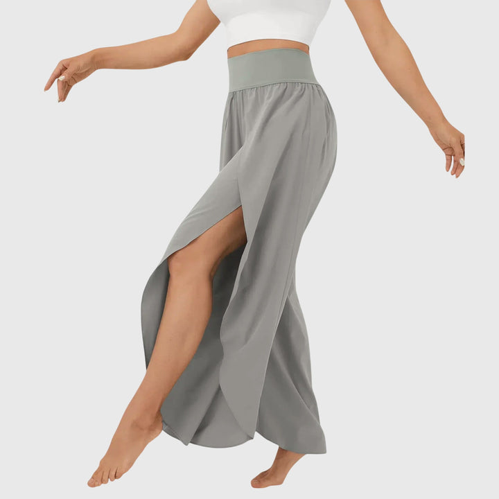 Modische weite Hose für Damen in lockerem Schnitt, vielseitig kombinierbar für Sommer und Freizeit.