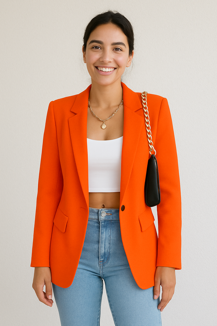 Klassischer Damen Business Blazer, figurbetont. Ideal als Bürokleidung & für elegante Outfits.