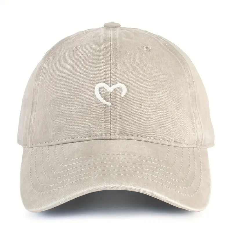 Damen Baumwoll Baseballcap mit besticktem Herz, verstellbar, ideal für Frühling & Sommer. Komfortables Freizeit-Accessoire.