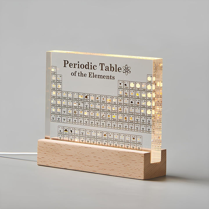 Visuell ansprechendes Periodensystem mit echten Elementen. LED-Beleuchtung für effektvolle Darstellung.