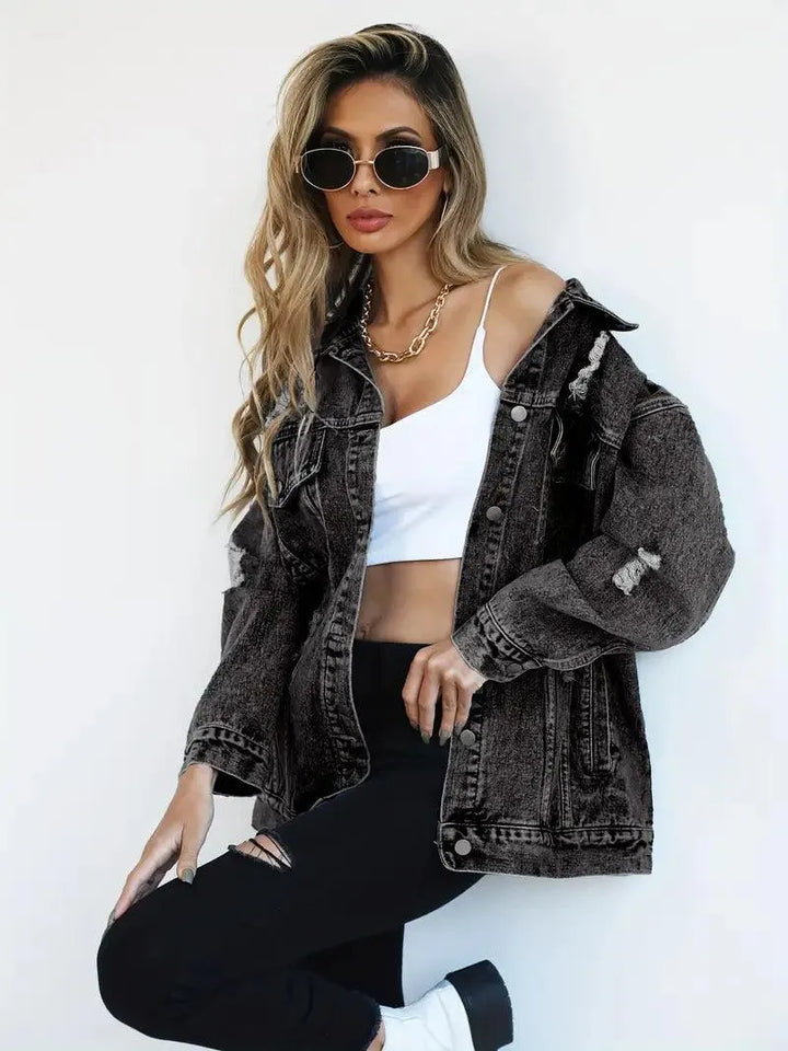 Warme Damen Streetwear Jeansjacke oversized mit Kapuze, gefüttert und wasserfest. Talia Modell.
