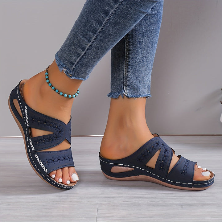 Leichte orthopädische Damen Sandalen für stilvollen Komfort. Ideal für Fußgesundheit & warme Sommertage.