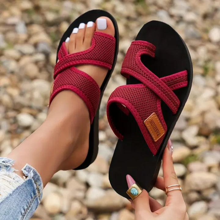 Elegante Damenschuhe: Bohemian Mesh Sandalen als stützende Alltagssandalen für Freizeit und Urlaub geeignet.