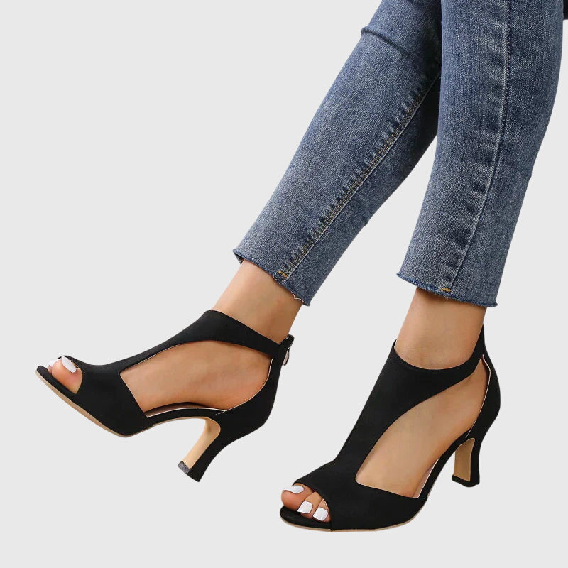 Stilvolle Damen Blockabsatz-Pumps, bequeme Schuhe mit komfortablen Absätzen für lange Tage.