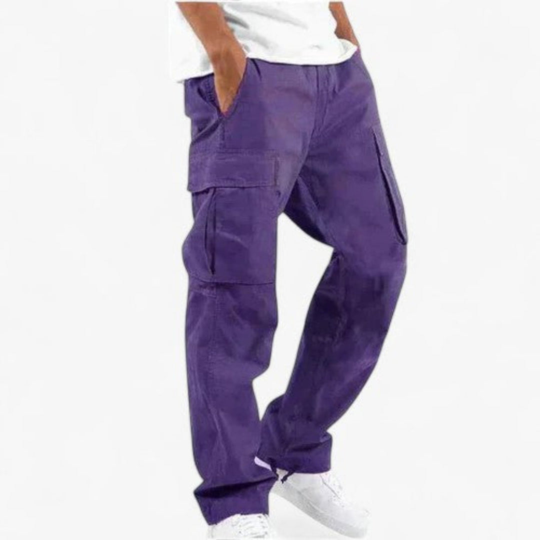 Robuste Herren Taschentrouser: bequeme Cargohose mit praktischen Seitentaschen und lässigem Schnitt.