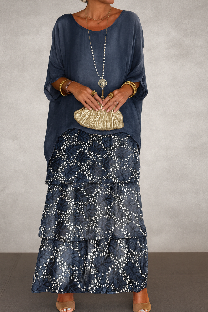 Schlankes, fließendes Damen Abendkleid mit eleganter Silhouette; perfekt für die Abendmode im Herbst.