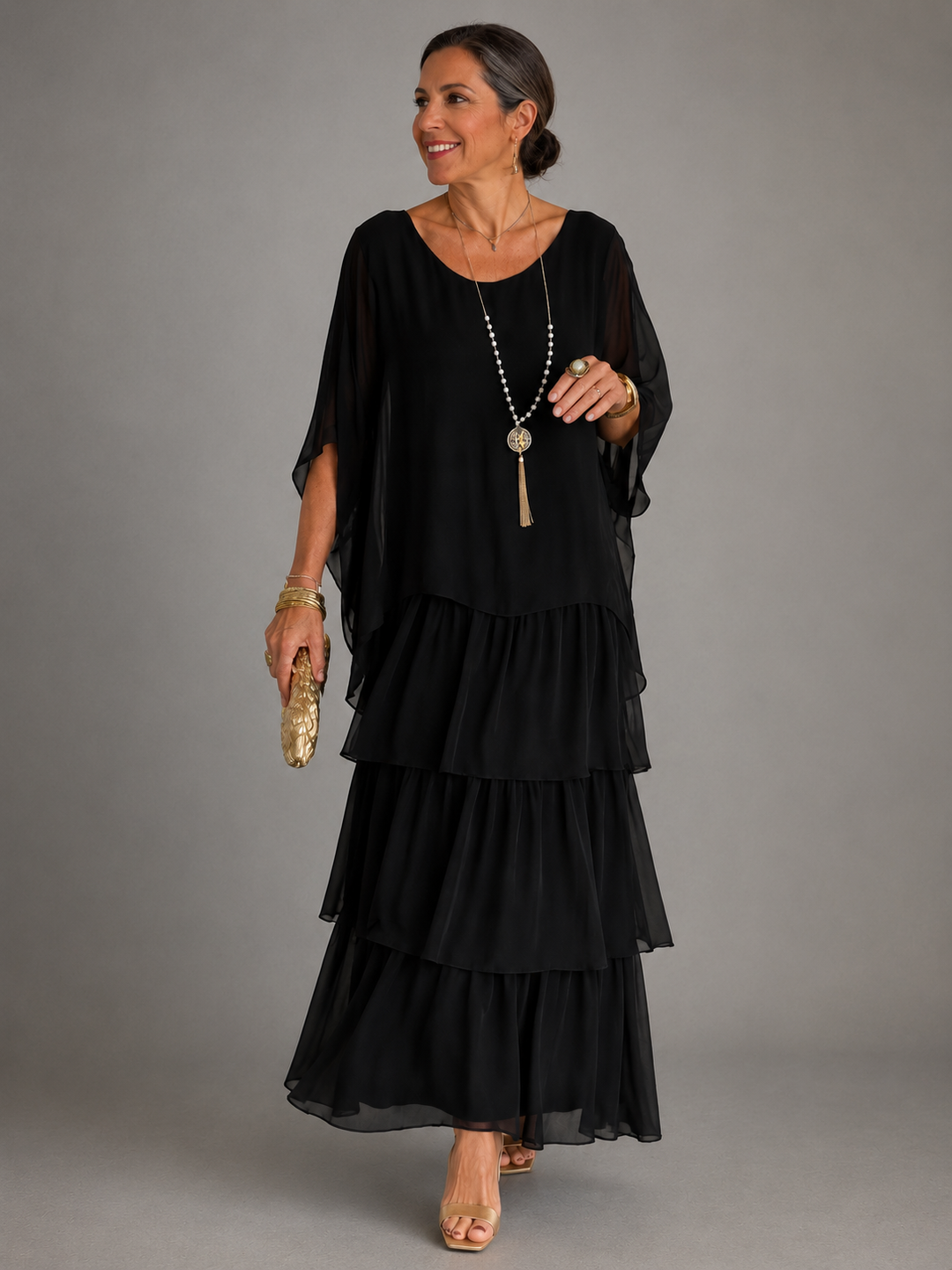Langes, fließendes Damen Abendkleid für elegante Herbstabende; festlich & komfortabel.