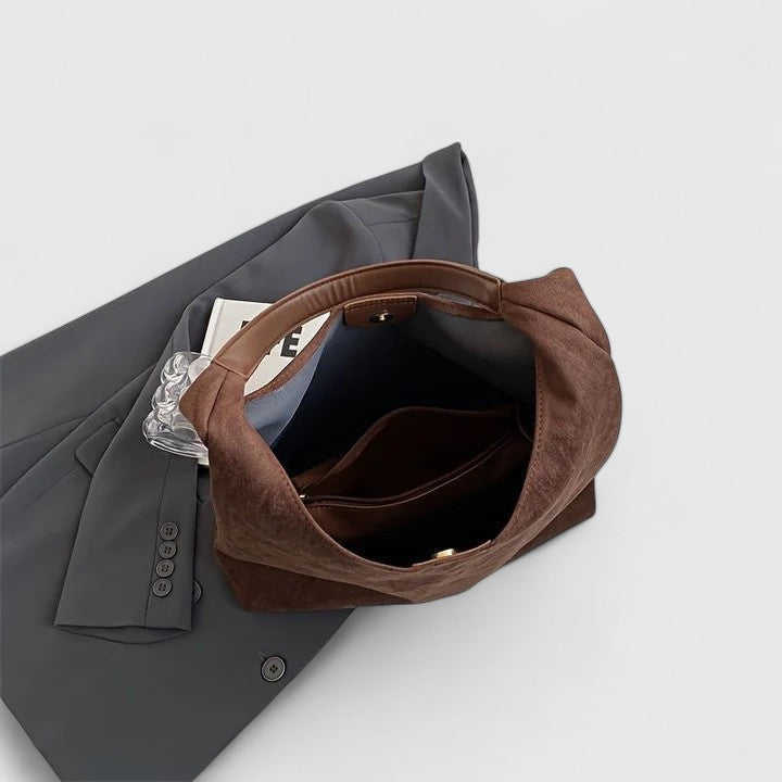 Stilvolle schwarze Damen Laptoptasche Carla, ideal als elegante Alltagstasche & Bürotasche.