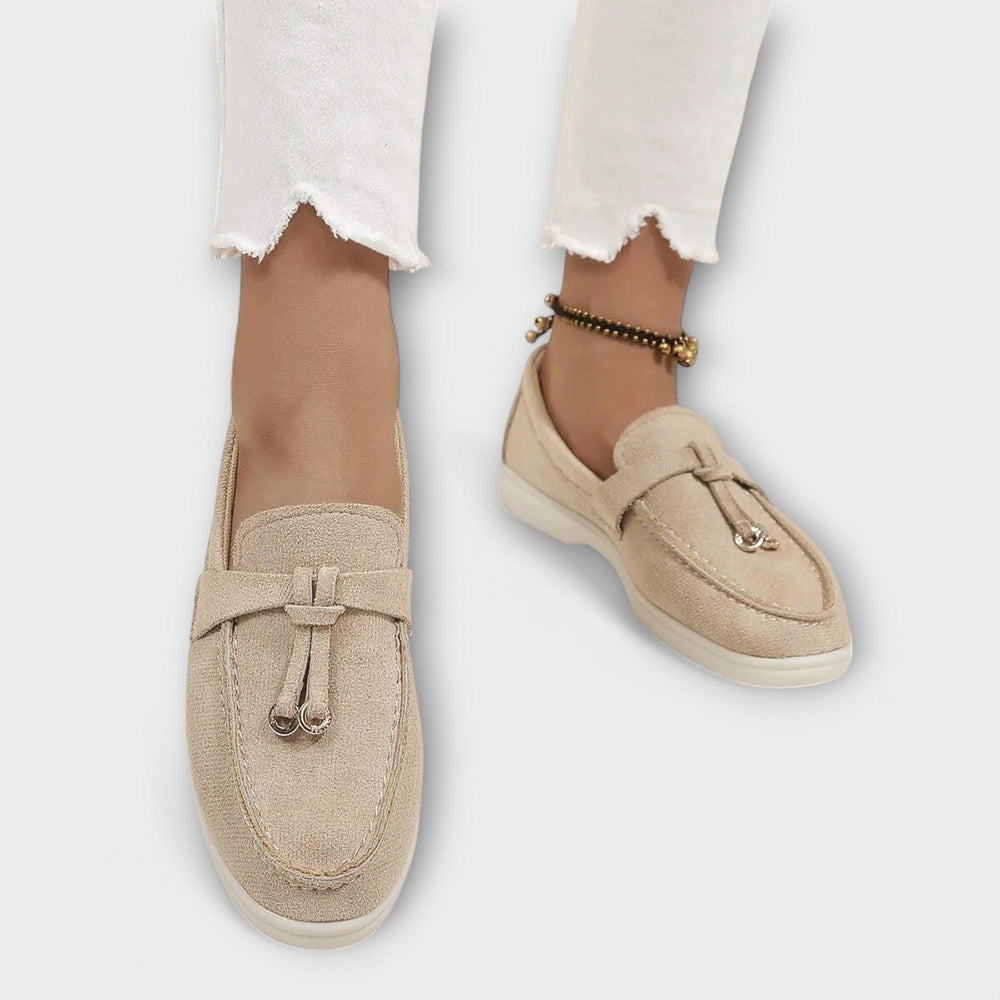 Bequeme Damen-Loafer als vielseitige Alltagsschuhe, flach und elegant, perfekt für Freizeit oder Business-Look.