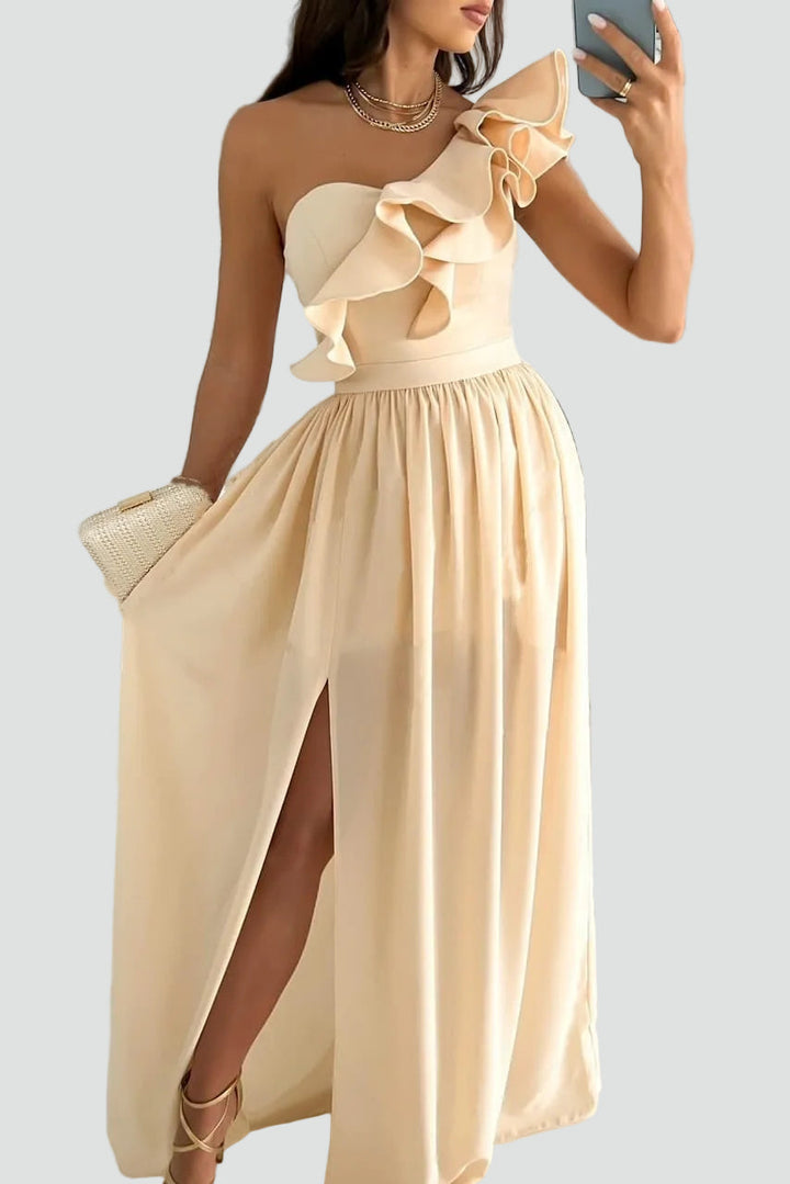 Elegantes Damen Maxi Cocktailkleid mit Schulter-Volant und hohem Schlitz, ideal für Abendmode.