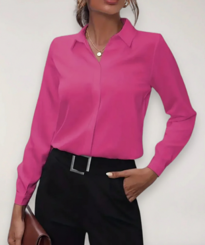 Schicke Business Bluse für Damen, elegantes Oberteil für professionelle Frauenmode und anspruchsvolle Bürogarderobe.