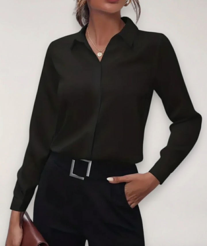 Professionelle Damenbluse für Business-Anlässe, schickes Oberteil mit elegantem Schnitt für formelle Frauenmode.