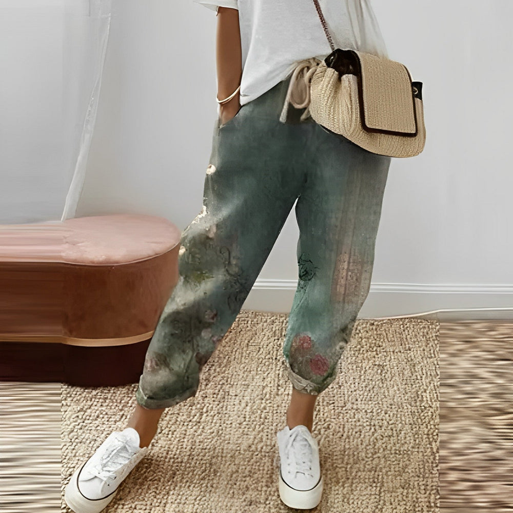 Komfortable Damen Alltagshose Pauline. Vielseitige Business Casual Freizeithose für stilvollen Tragekomfort.