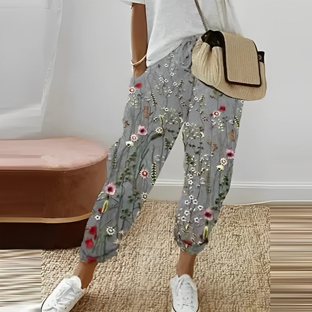 Stilvolle Damen Hose Pauline, elegant und modern. Ideal als Freizeithose oder für den Business Casual Look.