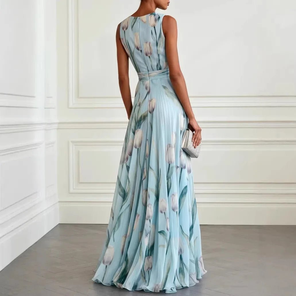 Festliches Damen Maxikleid, ideal als Abendkleid oder Hochzeitsgast-Outfit. Elegantes Blumenmuster, fließend & pastellfarben.