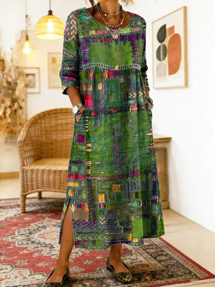 Leichtes Amelie Sommerkleid im charmanten Boho-Stil. Einzigartiges Patchwork-Muster für entspannte Tage.