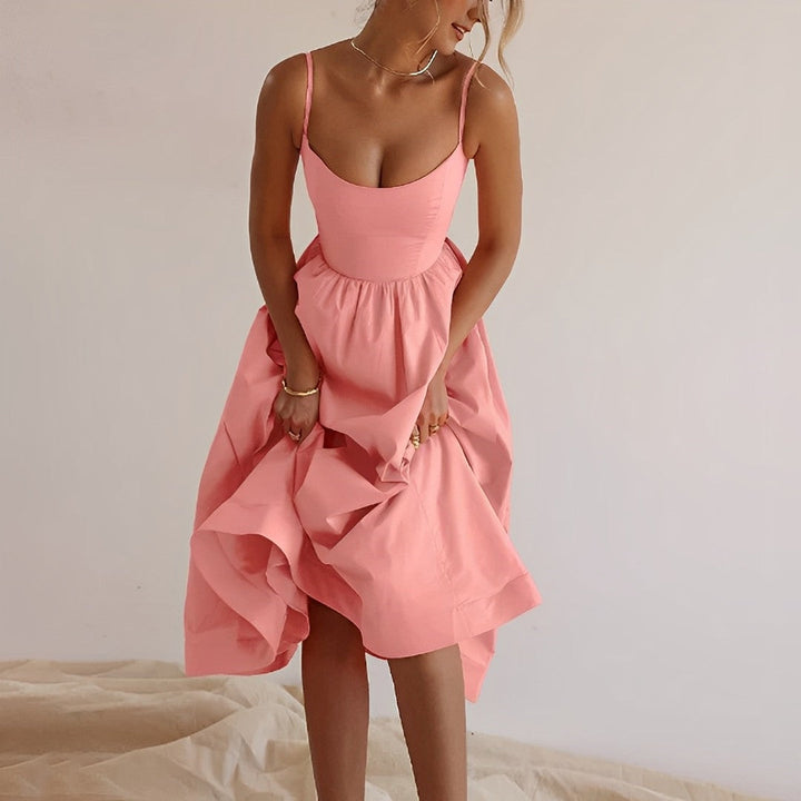 Modisches Damen Anlasskleid, Midilänge, ärmellos, Quadrat-Ausschnitt, A-Linie, ideal als Hochzeitsgastkleid.