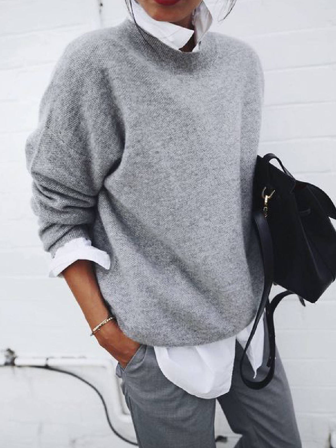 Entspannter Damen Strickpullover, modern & bequem, ideal als stilvolles Oberteil für Herbst & Alltag.