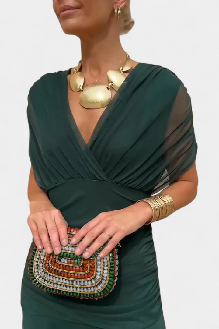 Langes Abendkleid für Damen, elegant, off-shoulder Schnitt, perfekt für Hochzeiten und Gala-Events.