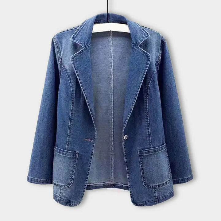 Damen Jeansblazer Nora: Elegant & lässig, ideal für Frühling und Alltag.
