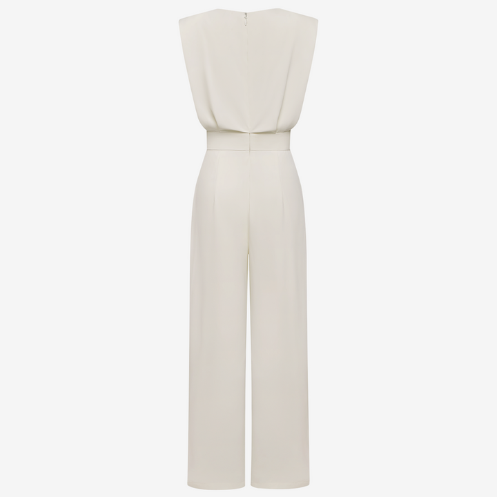 Zeitlos eleganter Damen Overall mit Gürtel, perfekt für stilvolle Auftritte bei besonderen Anlässen.