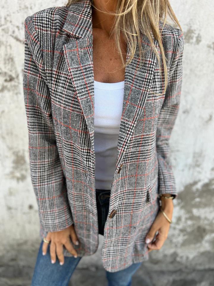 Herbstliche Damenjacke mit chicem Karo-Muster, langärmlig, in Schwarz-Braun. Vielseitige Jacke für Büro & Freizeit.