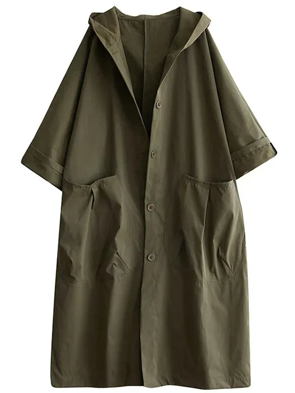 Vielseitiger Damen-Trenchcoat, wasserfest und klassisch, ideal als Übergangsmantel.