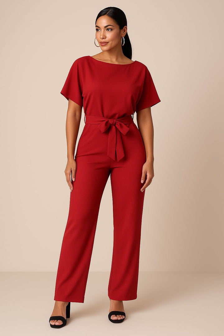 Eleganter Damen Overall Elisa mit Kurzarm, schmeichelndem Bindegürtel und trendigem weitem Bein.