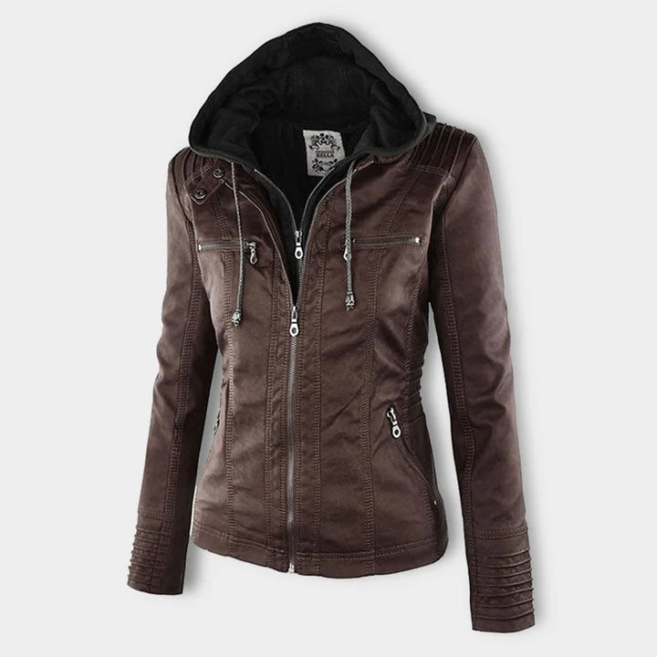 Komfortable kurze Damenjacke für den Herbst. Elegant & funktional für Outdoor-Abenteuer.