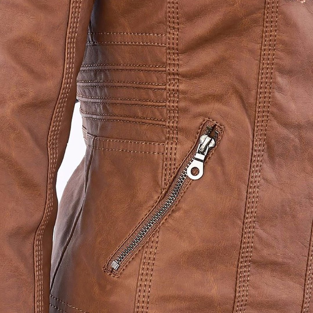 Warme, kurze Damen-Herbstjacke. Stilvoll, bequem & praktisch für Outdoor-Freizeit.