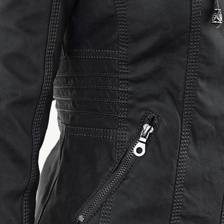 Kurze Damenjacke: Eleganz und Komfort vereint. Perfekt für die Übergangszeit im Herbst.