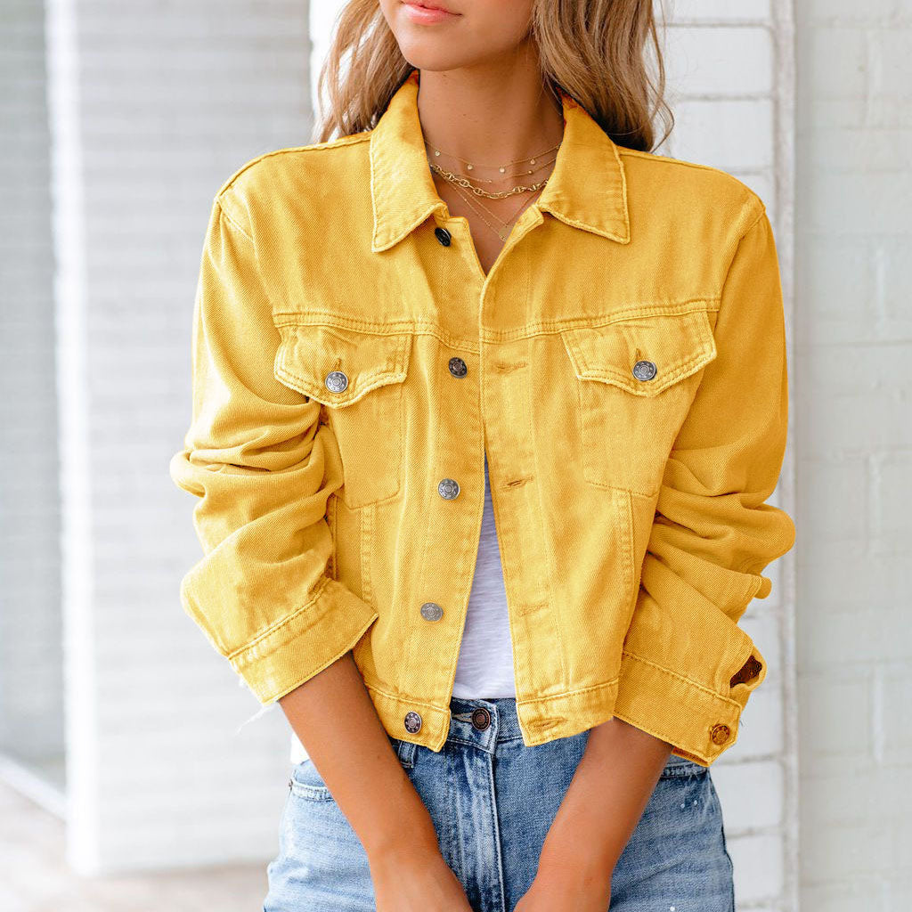 Moderne Damen Übergangsjacke, kurz und bequem. Perfekt als Freizeitjacke für Frühling und Herbst.