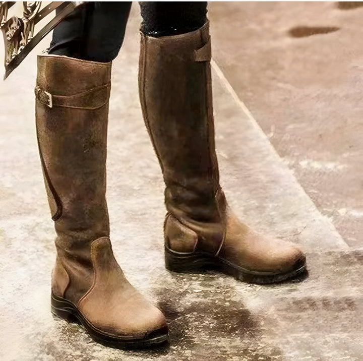 Robuster Damenschuh für Herbst, bequem & rutschfest. Ideal als warmer Winterstiefel.