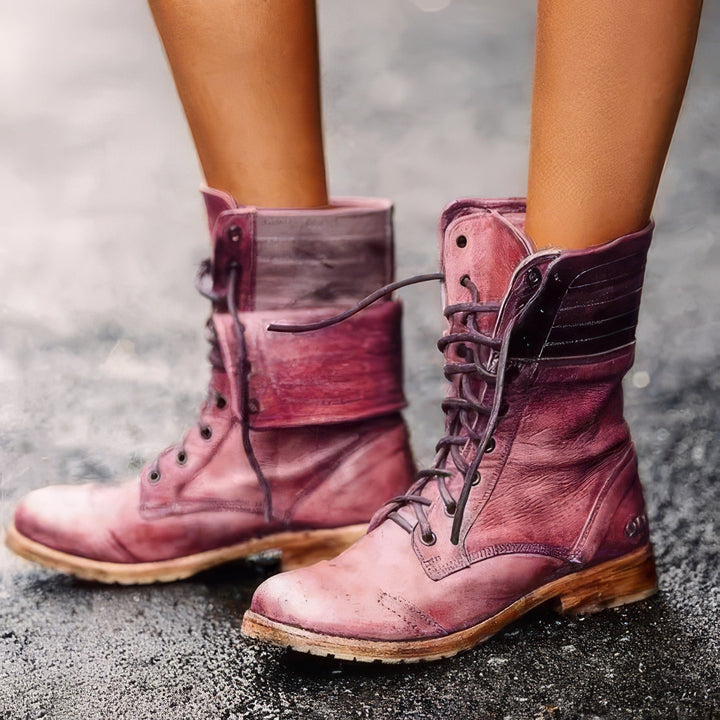 Zeitlose Damen Stiefel im Vintage-Design, modisch & komfortabel. Ideal für Herbst und Winter, in verschiedenen Farben.