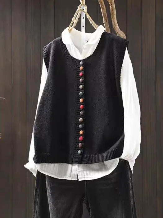 Moderne Damen Strickjacke mit Rundhals & Knopfleiste. Lockere Passform für stilvolle Herbstmode.