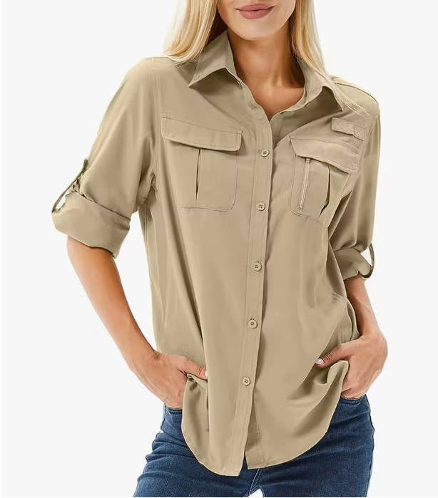 Detailansicht der atmungsaktiven Damen Wanderbluse. Zeigt den Stoff mit UV-Schutz für Outdoor.