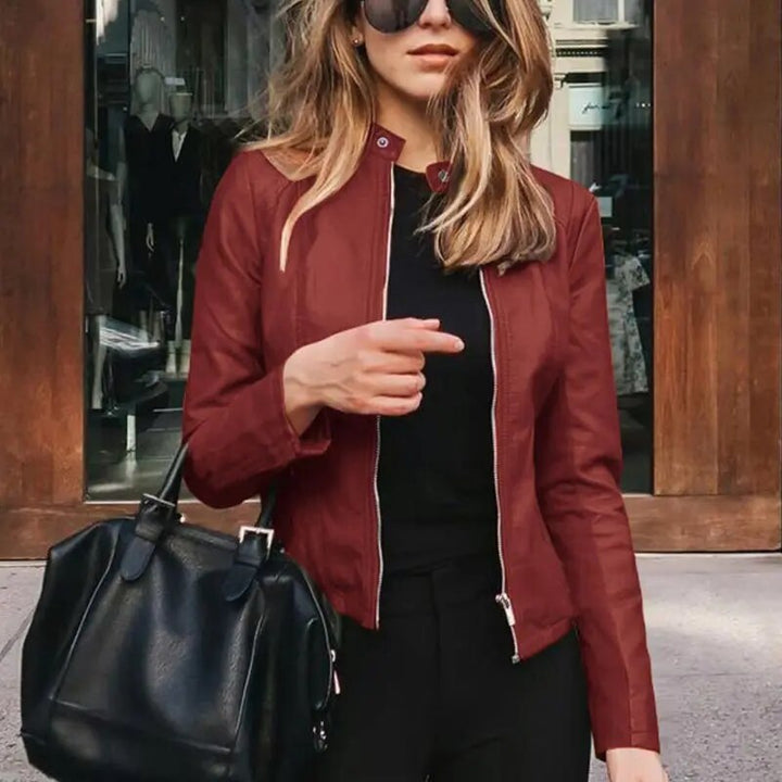 Stilvolle Damen Cropped Jacke, warm, chic & modisch, perfekt für moderne Herbst-Looks.