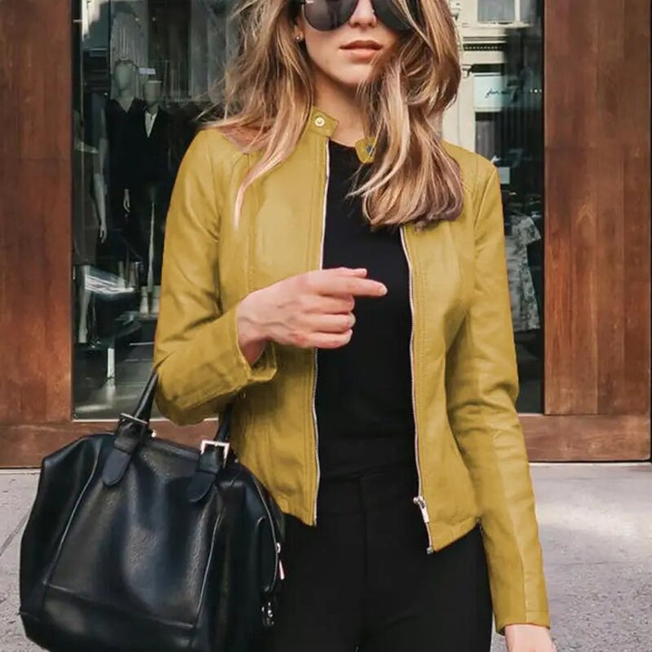 Damenbekleidung: Elegante Cropped Jacke, warm, stilvoll & ideal als Übergangsjacke.
