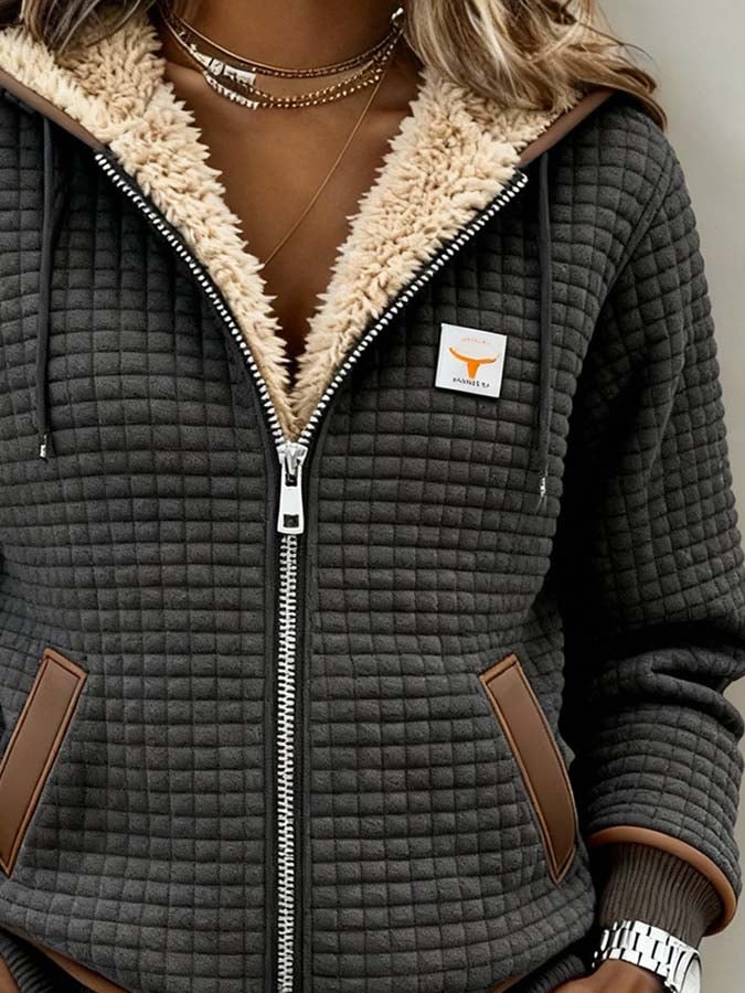 Bequeme Damen Outdoor-Winterjacke in modernem Design für Herbst & Winter. Kuschelig warm und alltagstauglich.
