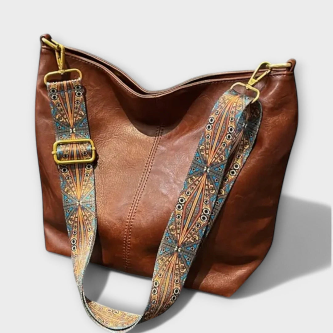 Weiche Vintage Schultertasche für Damen in Beige, ideal für den stilvollen Alltag.