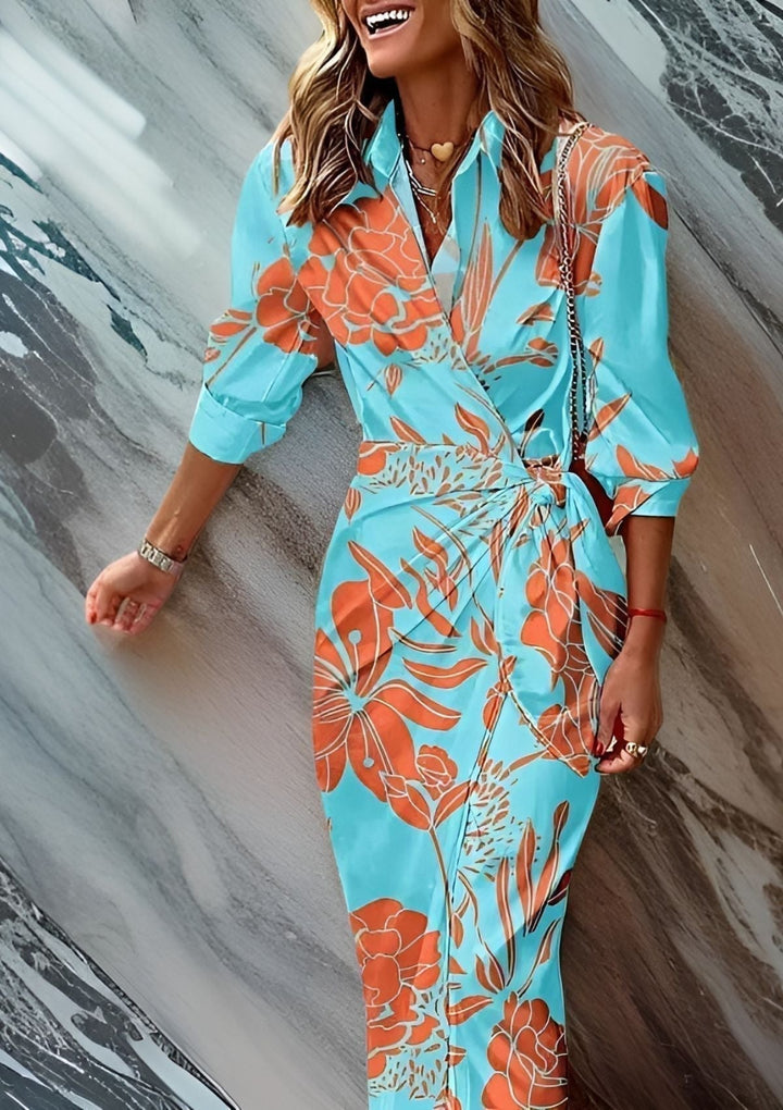 Modisches Damen Wickelkleid mit elegantem Muster, ideal für Herbst- und Winteranlässe.