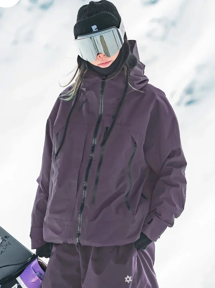 Wasserdichte & wärmende Damen Winterjacke für aktive Tage im Freien, winddicht und komfortabel.
