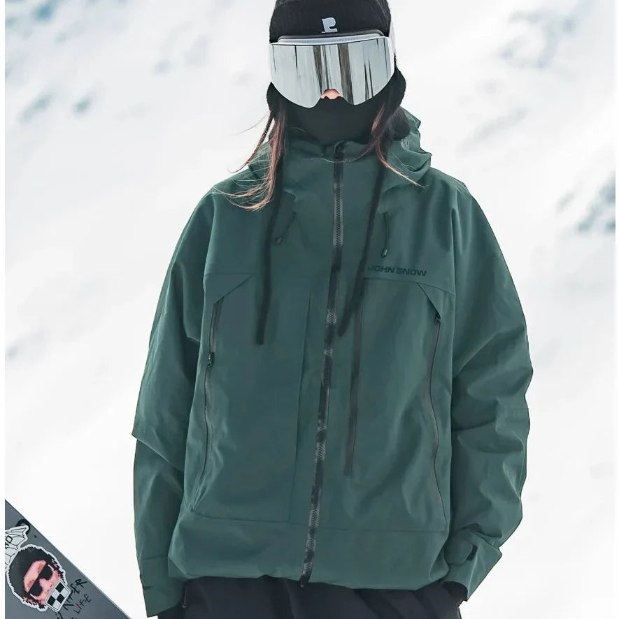 Robuste Damen Winterjacke, wasserdicht und atmungsaktiv, bietet optimalen Kälteschutz und Komfort.