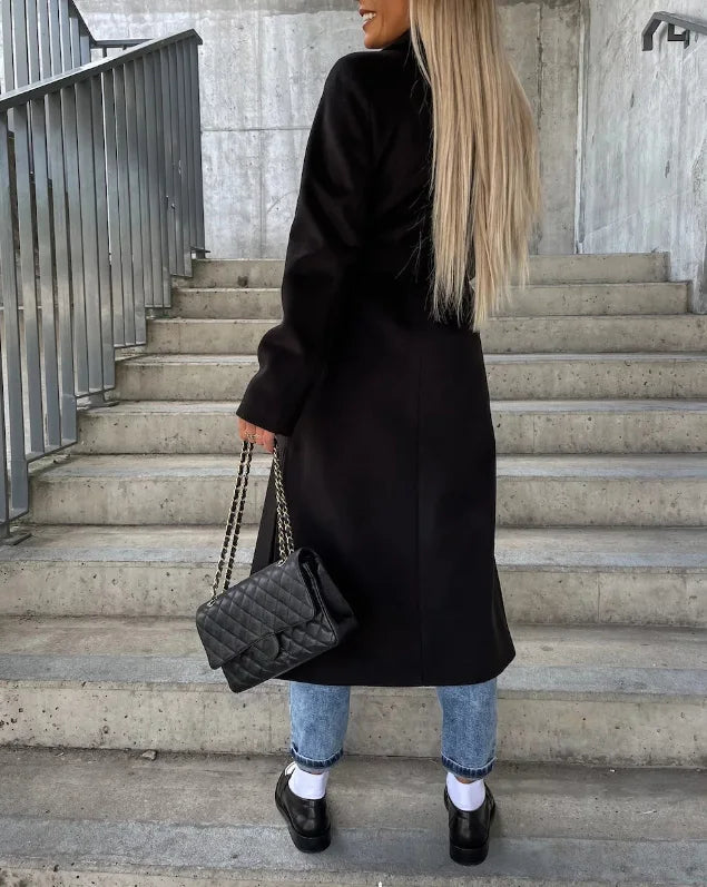 Bequemer & warmer Damen Wintermantel, eleganter Schnitt. Perfekte Oberbekleidung für kühle Herbst- & Wintertage.