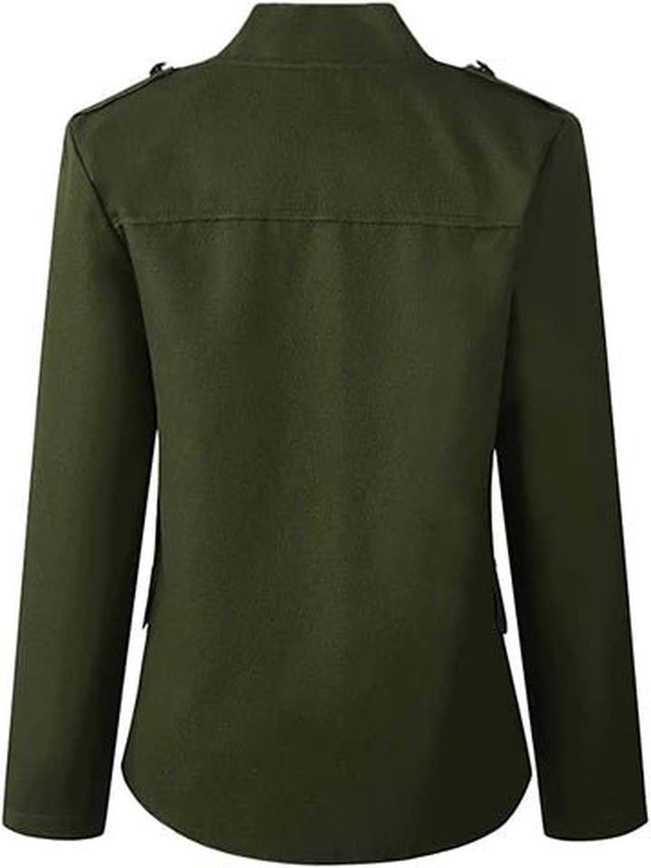 Stylische schwarze Damen Kurzjacke; perfekte Frühlingsjacke für elegante Layering-Looks und den Übergang.