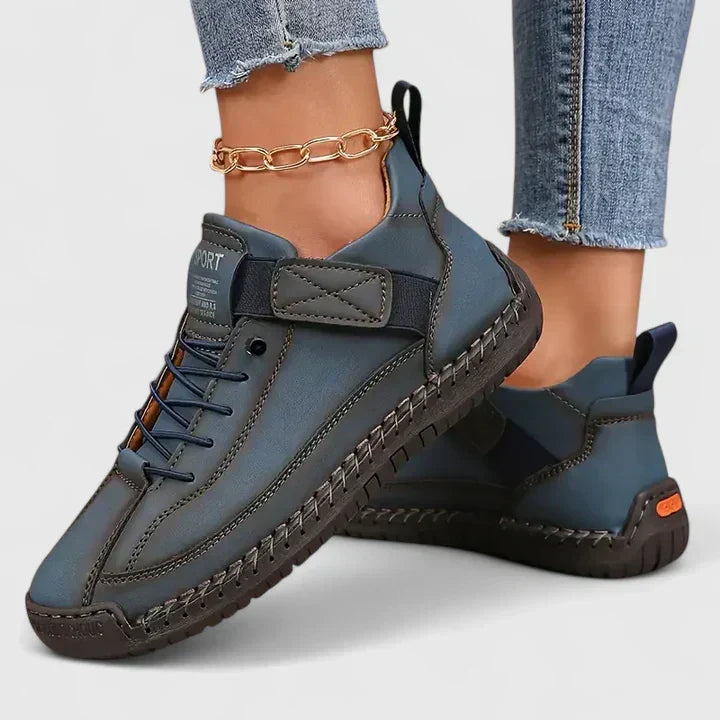 Einfach anzuziehende Damen Slip-On Sneaker, ergonomisch & bequem für lange Spaziergänge.