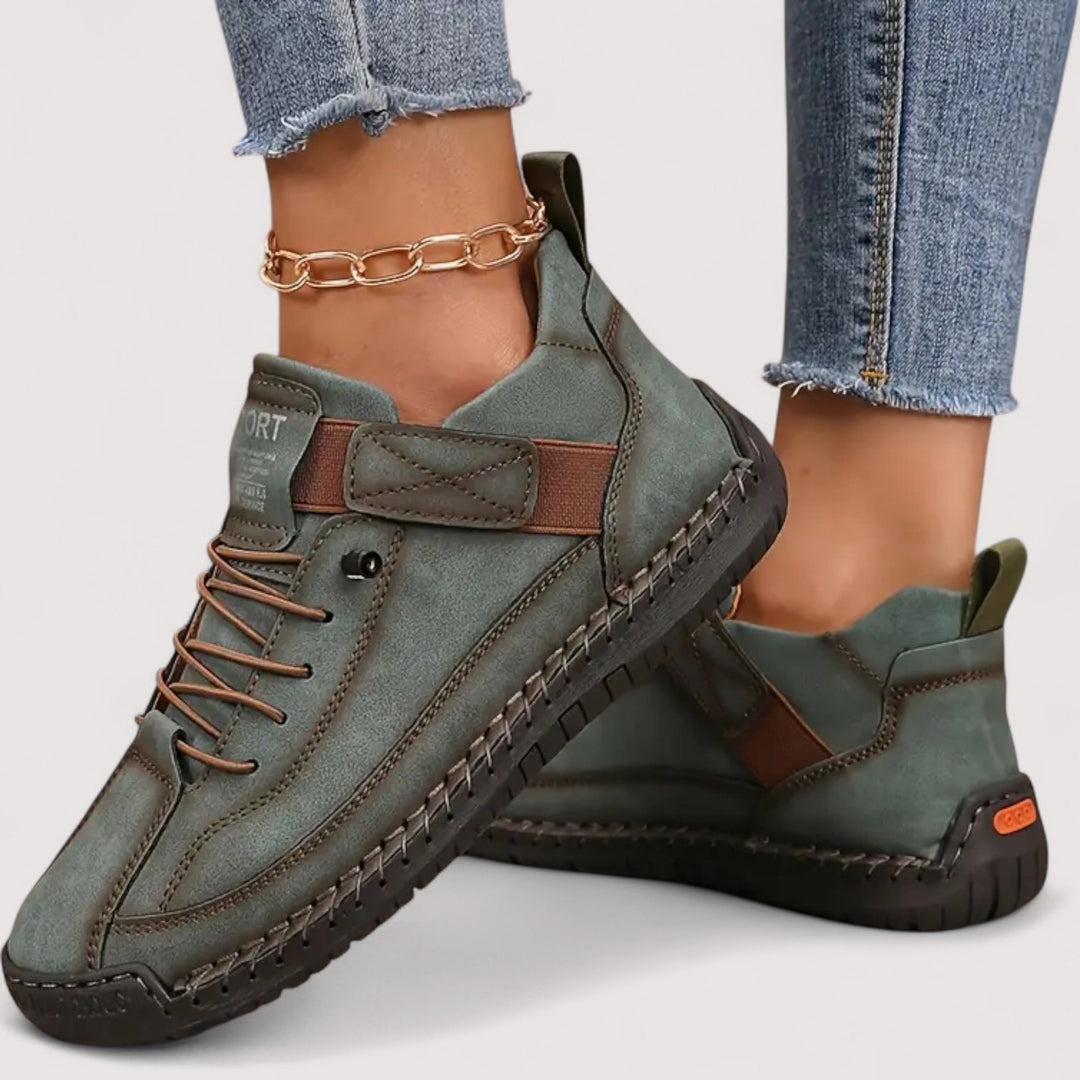 Premium Damen Sneaker: atmungsaktiv, bequem, mit rutschfester Sohle für jeden Tag.