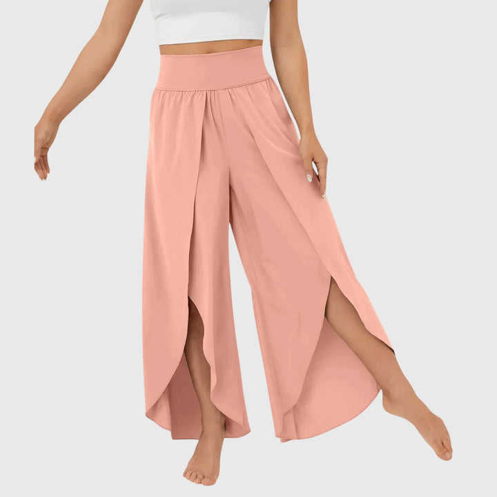 Bequeme Urlaubshose für Damen, weites Bein und lockerer Schnitt, perfekt für entspannte Tage und Freizeit.